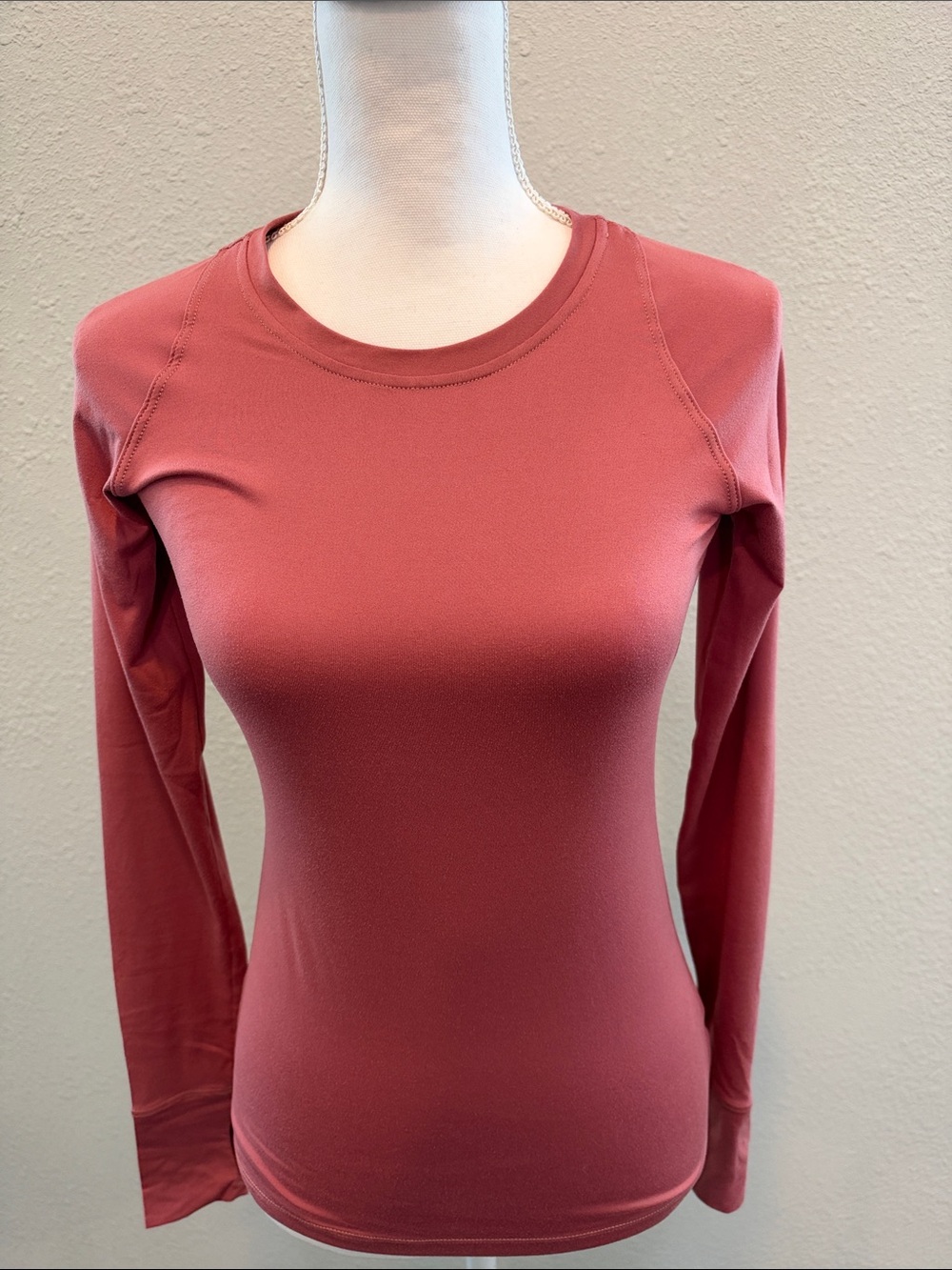 Fleo Long Sleeve Crew Neck Top in Rosewood
